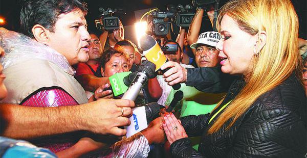 para evitar conflictos troncoso y sosa se dieron la mano como señal de paz y entendimiento