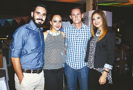 Carlos Araúz, Ana Carola Del Río, Andrés Antelo y Diana Ribera, ejecutivos de la unidad Tigo Business, que organizó la noche mexicana
