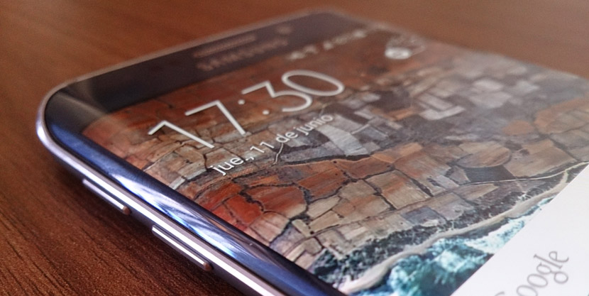 galaxy s6 edge touchwiz Google descubre 11 fallos de seguridad en el Galaxy S6 Edge de Samsung