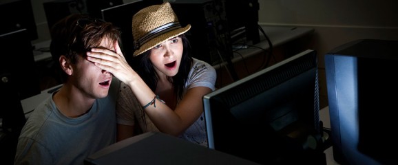 WATCHING-PORN-destacado