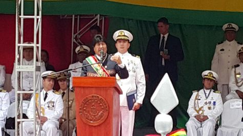 El presidente Evo Morales pidió a Chile una propuesta escrita para dar solución al conflicto marítimo en la celebración del 189 aniversario de la Armada Boliviana. Foto: Ángel Guarachi.