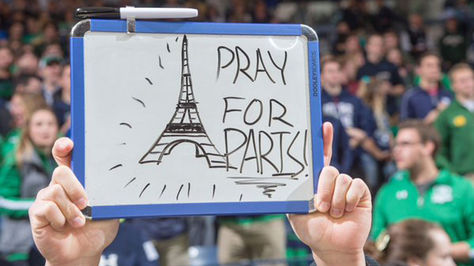 Mensajes contra atentados en París