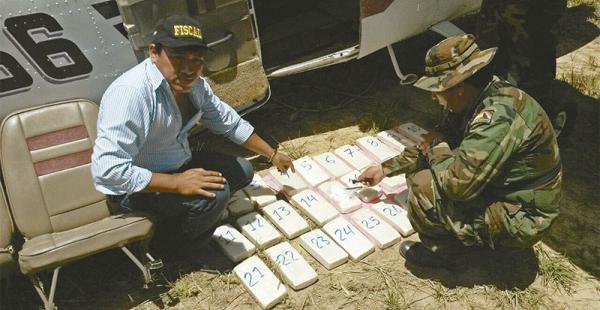 ruta aérea perú-bolivia la mayoría de la cocaína peruana tiene a brasil como destino final La Policía antidroga peruana está autorizada para derribar aviones del narcotráfico