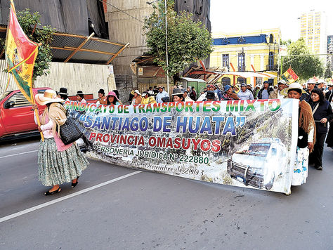 Choferes Trasladan A La Paz Pelea Por Casetas De Terminal Del Norte