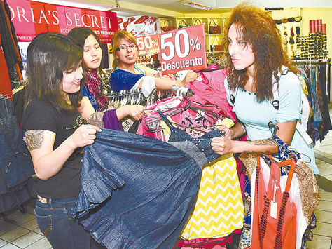Prendas para varón y mujer tendrán descuentos del 40, 50 y 60% en Leyva’s Fashion.