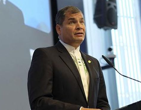Rafael Correa en su discurso en la Cumbre Celac-UE. Foto: Twitter