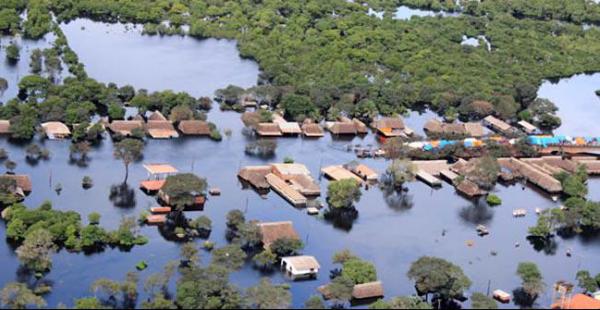 En febrero de 2014 Beni sufrió una grave inundación debido a las persistentes lluvias. Más de 50 personas fallecieron y el sector más golpeado fue el ganadero