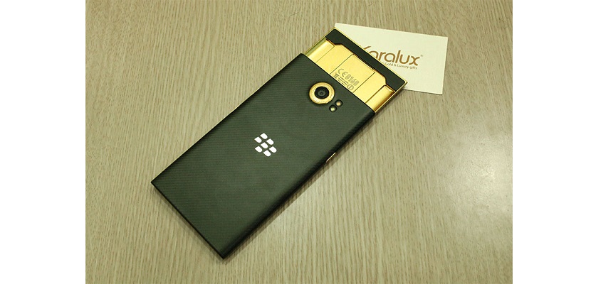 Si te gusta el lujo ya puedes adquirir esta BlackBerry Priv bañada en oro de 24K BlackBerry Priv Si te gusta el lujo ya puedes adquirir esta BlackBerry Priv bañada en oro de 24K