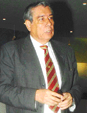 Romer Osuna