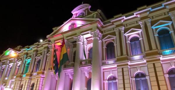 Diputados y Senadores no consideran como activos fijos los celulares y computadoras comprados por la Asamblea Legislativa Plurinacional.