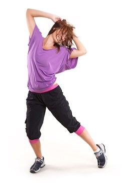 Bailando Zumba puedes quemar hasta 500 calorías por sesión