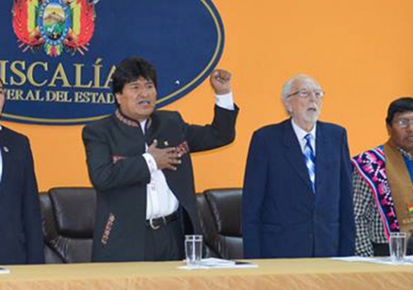 El presidente Evo Morales el 5 de enero de 2015,  junto a Jorge von Borries, entonces presidente del TSJ. -   Apg Agencia