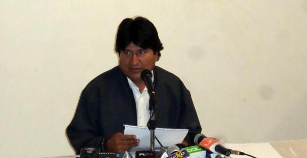 El presidente Evo Morales solicitó a la COB replantear su posición y aceptar la flexibilización del pago del doble aguinaldo