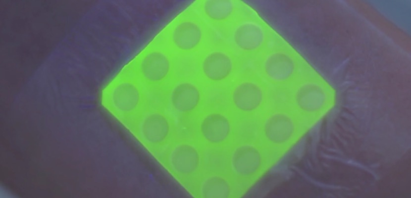 Venda Fluorescente Una venda fluorescente para detectar infecciones