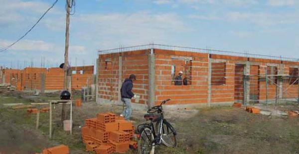 Las viviendas unifamiliares de los complejos urbanos que otorga la AE Vivienda son pagadas a 20 años plazo