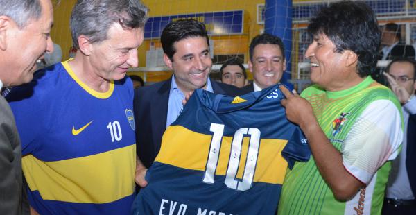 Evo y Macri jugaron futbol juntos
