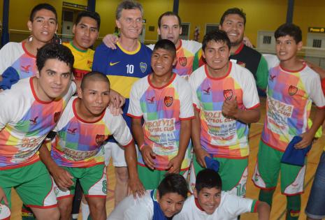 Evo y Macri jugaron futbol juntos. Foto: ABI
