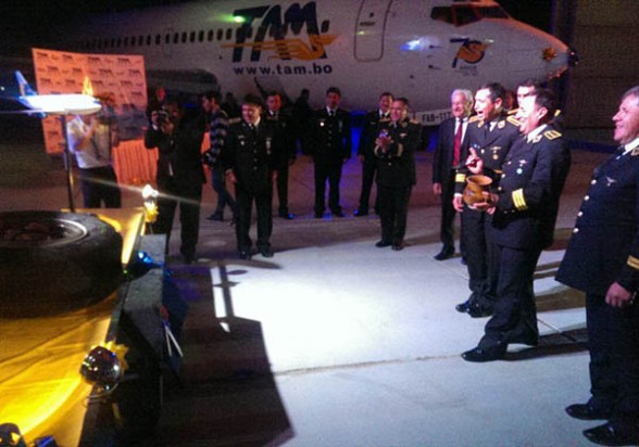 Presentación de dos aviones que fueron rehabilitados para ser parte de la flota aérea del TAM. El acto se realizó la semana pasada en su 70 aniversario, en esta ciudad.  | TAM -  .   Agencia