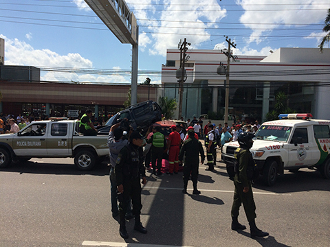 Reportan-muerte-de-dos-personas-en-accidente-en-la-avenida-Banzer