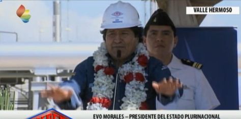 El presidente Evo Morales en el acto que se realizó esta mañana en la refinería Gualberto Villarroel. Foto: @mincombolivia