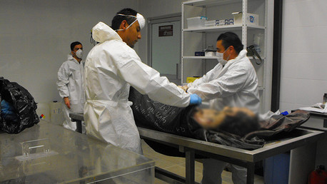 El médico que 'devuelve la vida' a los muertos revela a RT su fórmula secreta