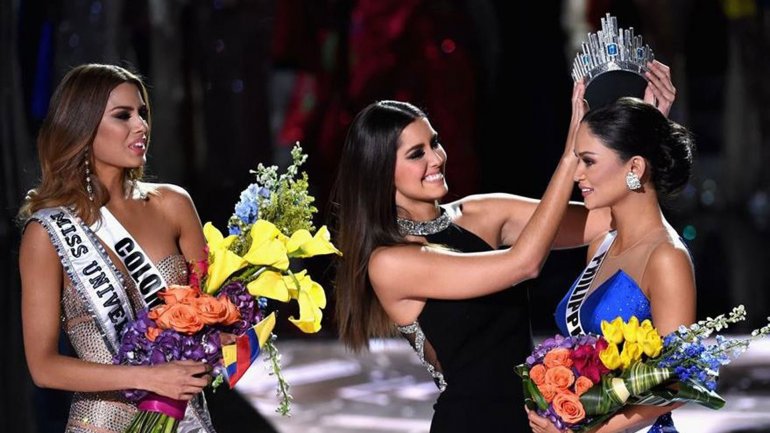 Miss Filipinas fue coronada tras el error que le otorgaba el galardón a Miss Colombia