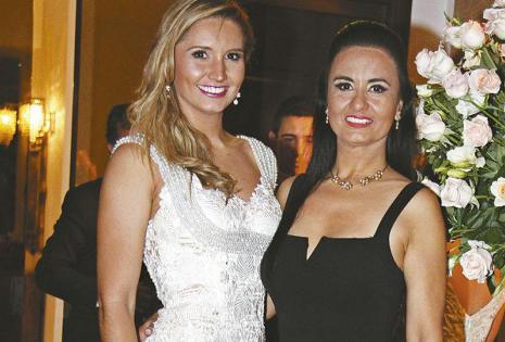 MADRE E HIJA. Andrea Forfori (miss Bolivia Mundo 2014) y Neidy Aguilera