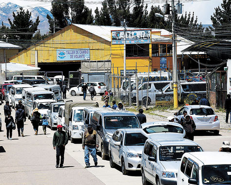 Mercado. Vista de una parte de la Zofri de El Alto con motorizados listos para su comercialización.