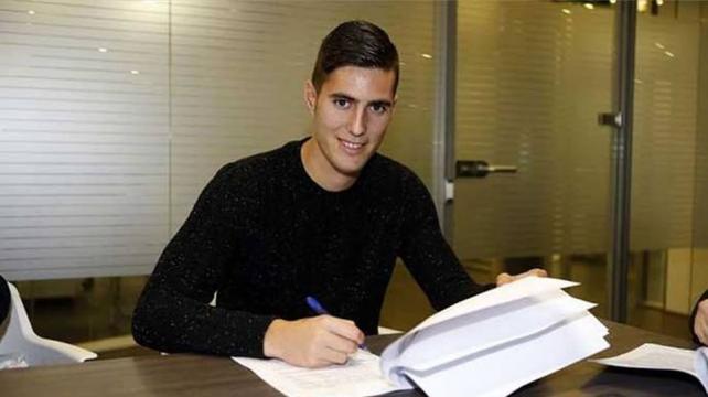 El jugador insultó a Cataluña y tuiteó un ¡Hala Madrid!. Eso bastó para que el FC Barcelona le rescinda el contrato. Foto: Internet