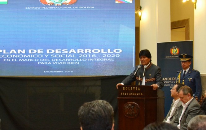 Gobierno proyecta crecimiento de las exportaciones hasta $us16.000 millones en 2020 Gobierno proyecta crecimiento de las exportaciones hasta $us16.000 millones en 2020