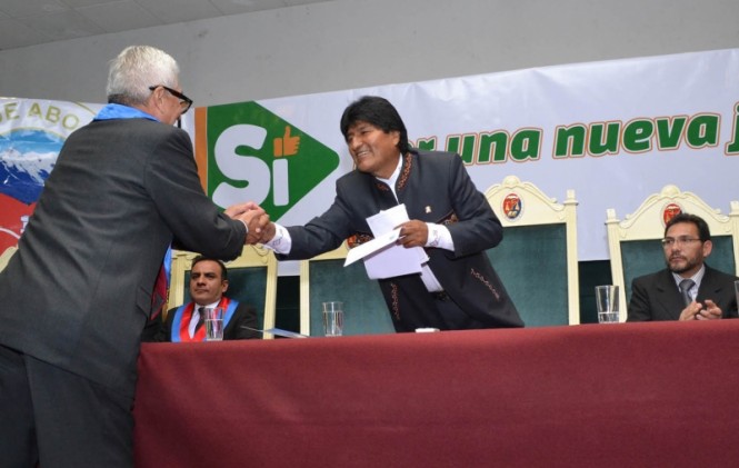 El Colegio de Abogados de La Paz se alinea a la repostulación de Evo El Colegio de Abogados de La Paz se alinea a la repostulación de Evo