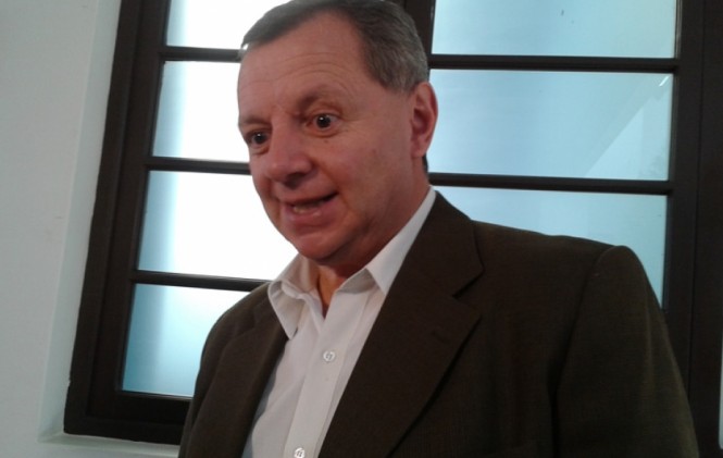 Presidente del Senado: el problema de los opositores es que se pelean entre sí Presidente del Senado: el problema de los opositores es que se pelean entre sí