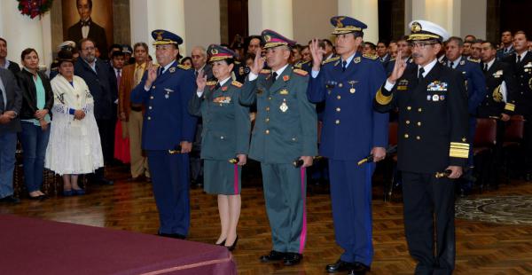 El presidente Evo Morales tomó juramento a los nuevos comandantes en un acto realizado en Palacio de Gobierno