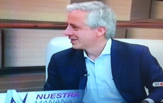 Álvaro asegura que no es dueño de Toyosa y que la derecha ataca al Gobierno a escondidas