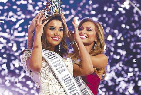 EL MOMENTO DE LA ELECCIÓN. Miss Bolivia Universo 2015