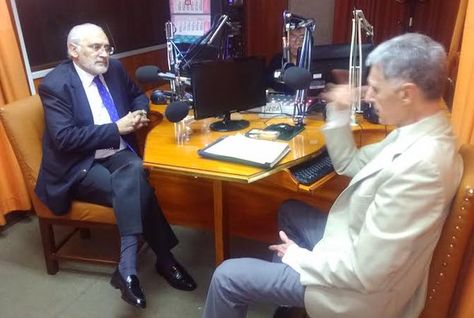 Carlos Mesa durante la entrevista en Radio Fides. Foto: @GrupoFides 