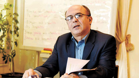 Conferencia. El ministro de Defensa, Reymi Ferreira, explica detalles de la compra de radares, ayer.