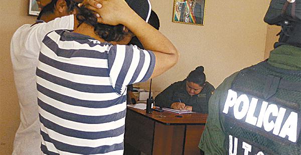 Los detenidos son investigados por el ultraje denunciado