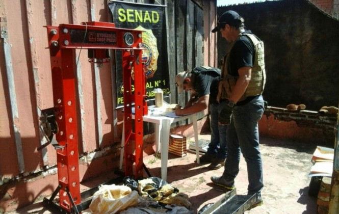 Detienen a una boliviana por narcotráfico en Paraguay 