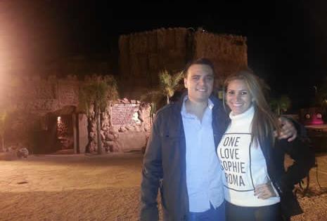 Nardy junto a su esposo disfrutando de su viaje