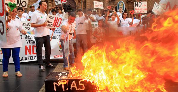 La marcha por el No en Santa Cruz juntó a varias organizaciones sociales