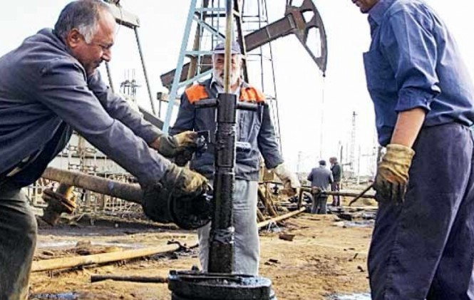 Gobierno baja previsión de crecimiento del país de 5,7 a 5% por caída del petróleo Gobierno baja previsión de crecimiento del país de 5,7 a 5% por caída del petróleo