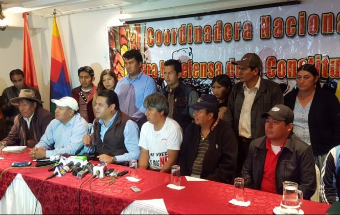 Articulación de líderes sociales y políticos anuncia férrea lucha contra la reforma de la CPE Articulación de líderes sociales y políticos anuncia férrea lucha contra la reforma de la CPE