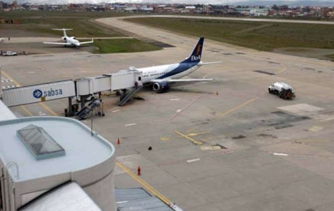 El lunes inicia inspección a los aeropuertos de Santa Cruz y Cochabamba por el caso Abertis