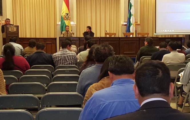 UPRE financió Bolivia cambia con Bs 1.500 millones para que Evo entregue obras en 2015