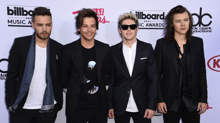 Louis Tomlinson compartió en Twitter una tierna foto con su pequeño hijo Freddie