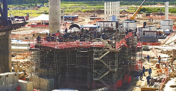 complejos cementeros  la industria del cemento se potencia con tres nuevos emprendimientos Un ‘ejército’ de             al menos 1.000 trabajadores apresuran las obras en la planta Yacuses de Itacamba
