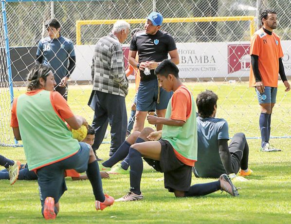 PRÁCTICA DEL PLANTEL DE AURORA QUE PIENSA YA EN LA SIMÓN BOLÍVAR.