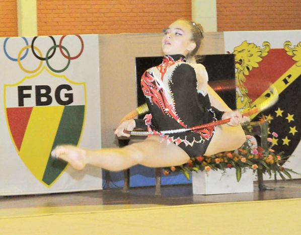 ACCIÓN DE UN TORNEO NACIONAL DE GIMNASIA DESARROLLADO EN EL POLIFUNCIONAL DE SARCO, LA PASADA GESTIÓN.