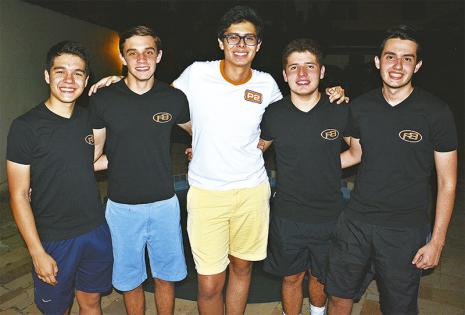 LÍDERES. Fabio Bocángel, Felipe Gasparelli, Juan Víctor Villegas (presidente), Samuel Ortiz y Kevin Schock